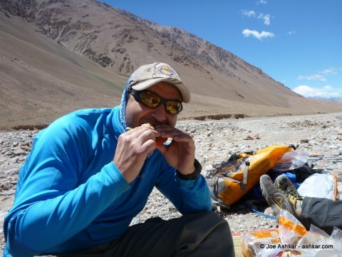 Enjoying a tasty sandwich in the Vacas Valley.