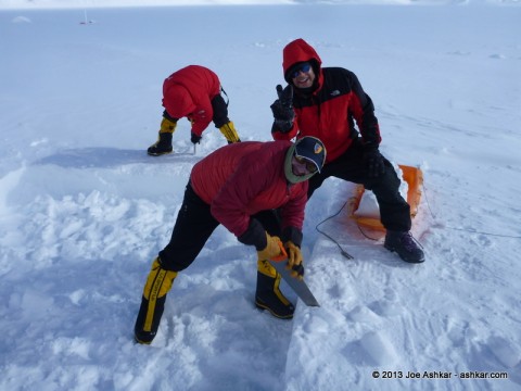 Cutting out Ice Blocks.
